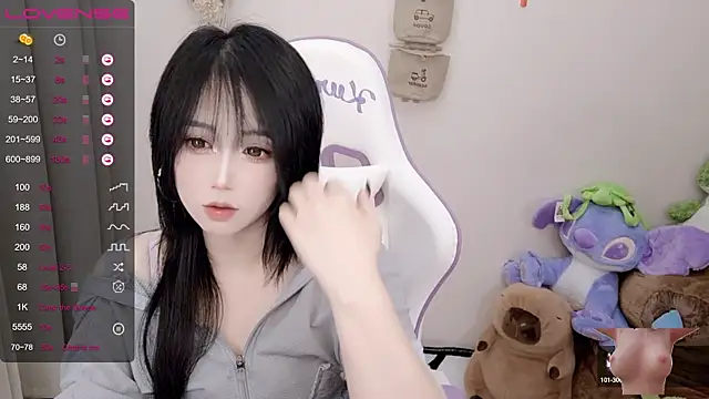 Vaness-a online show from March 8, 2025, 6:58 pm