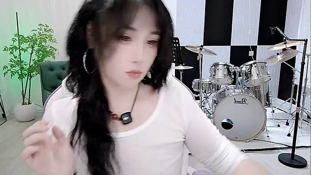 Vaness-a online show from September 25, 2025, 5:27 pm