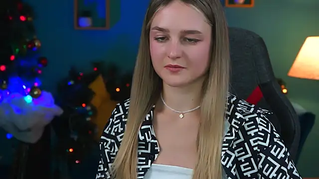 DeboraLarson online show from December 20, 2024, 7:12 am