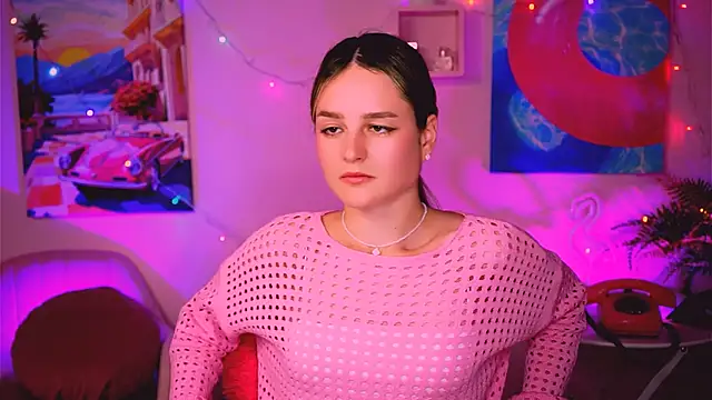 DeboraLarson online show from January 5, 2025, 7:07 am