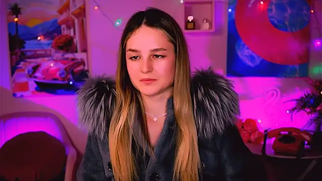 DeboraLarson online show from January 6, 2025, 10:02 am