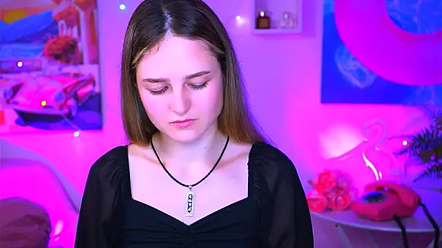 DeboraLarson online show from January 21, 2025, 4:10 am