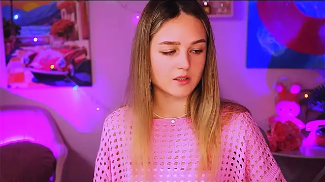 DeboraLarson online show from January 26, 2025, 4:30 am