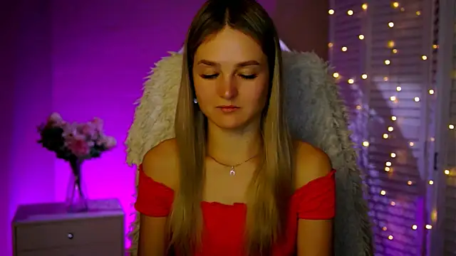 Snapshot of DeboraLarson chatting on November 21, 2025, 3:38 am DeboraLarson online show from November 21, 2025, 3:38 am