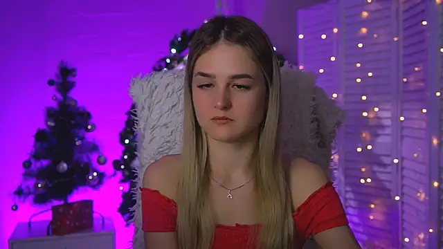 Snapshot of DeboraLarson chatting on December 21, 2025, 3:13 am DeboraLarson online show from December 21, 2025, 3:13 am