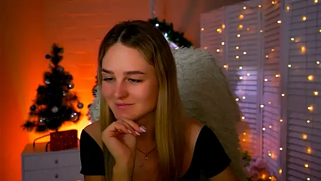 Snapshot of DeboraLarson chatting on January 12, 2026, 3:45 am DeboraLarson online show from January 12, 2026, 3:45 am