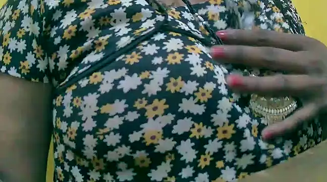 Snapshot of LOVE-SUSHILA chatting on March 13, 2025, 6:26 am LOVE-SUSHILA online show from March 13, 2025, 6:26 am