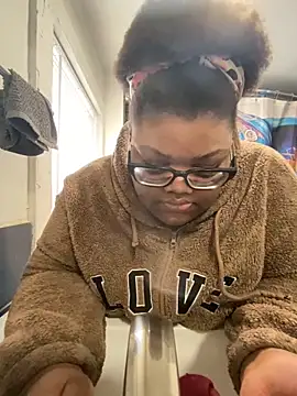 Snapshot of dondivax3 chatting on March 2, 2025, 9:43 pm dondivax3 online show from March 2, 2025, 9:43 pm