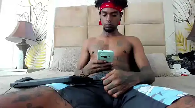 bigblackhotx1 online show from February 25, 2025, 6:58 am