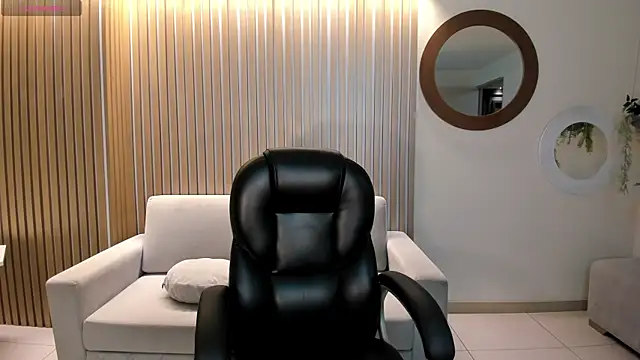 GabriellaLee online show from April 18, 2026, 3:21 am