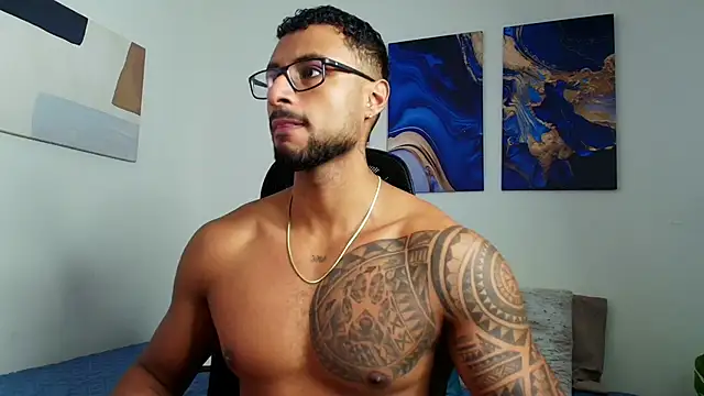 LiamGarcia1 online show from September 10, 2025, 2:06 pm