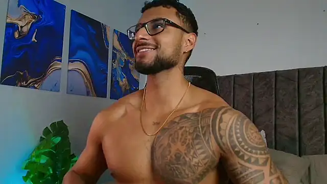 LiamGarcia1 online show from September 17, 2025, 1:57 pm