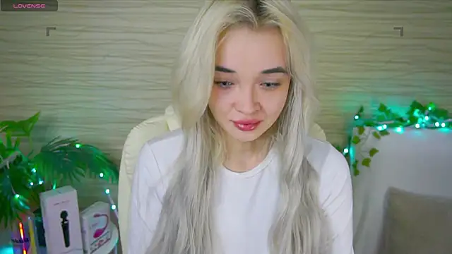 Ashley S online show from February 17, 2025, 11:09 pm