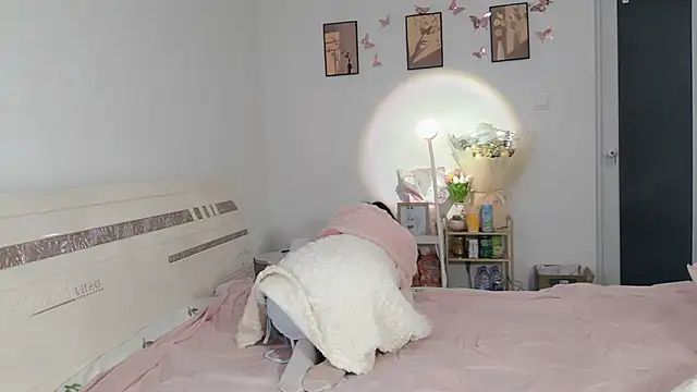 Luminous163 online show from March 3, 2025, 4:14 pm