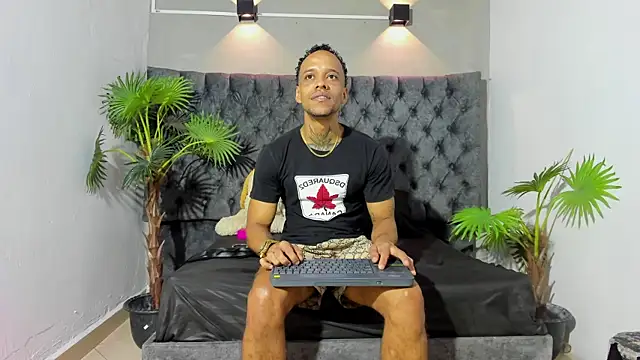 Snapshot of Salomon_koude chatting on June 7, 2026, 4:22 pm Salomon koude online show from June 7, 2026, 4:22 pm