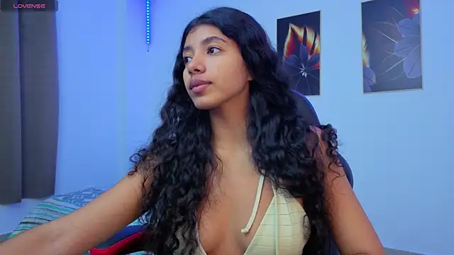 viktorya xue online show from April 15, 2026, 12:23 pm