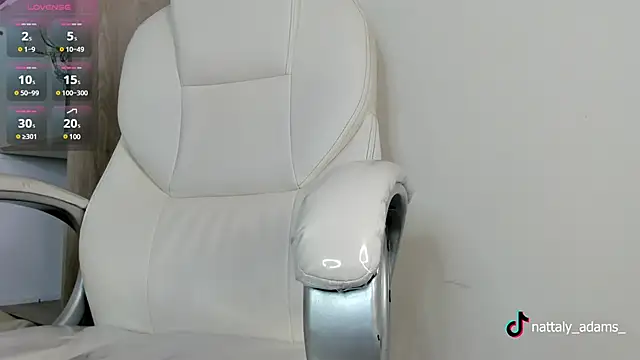 nattaly adams online show from December 19, 2024, 12:02 am