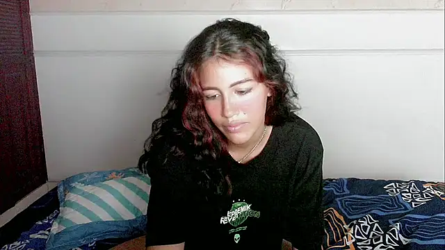 Snapshot of dayanita_hot_ chatting on February 7, 2025, 4:03 pm dayanita hot  online show from February 7, 2025, 4:03 pm
