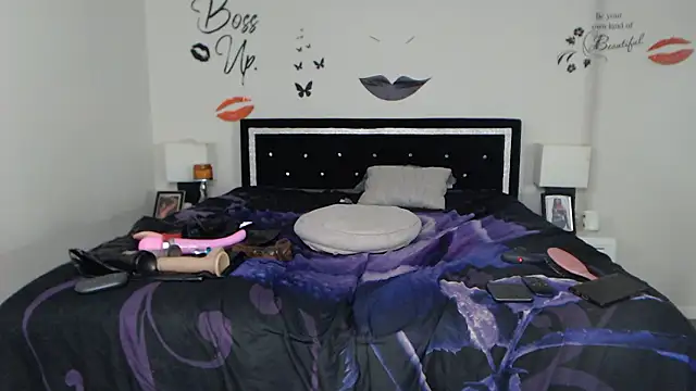 chocolatefantasyxxox online show from December 5, 2024, 4:09 am