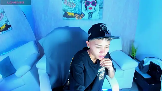 nova sex01 online show from October 30, 2025, 5:20 am