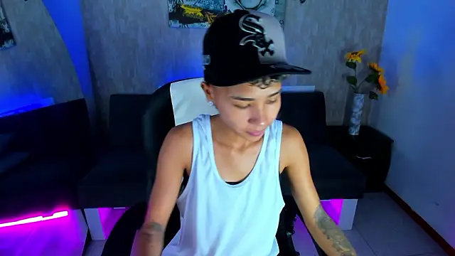 nova sex01 online show from February 15, 2026, 4:53 am