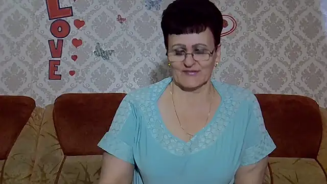 PaulaGolden online show from October 4, 2025, 9:18 am