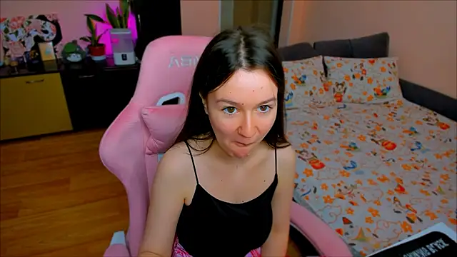 Snapshot of ameli_moon chatting on October 19, 2025, 1:45 pm ameli moon online show from October 19, 2025, 1:45 pm