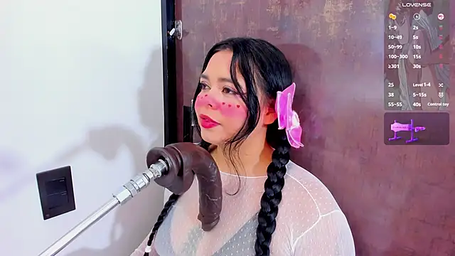 zoi jazmin online show from March 4, 2026, 4:07 am