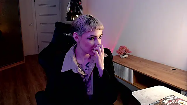 Princess Shy    online show from February 13, 2025, 12:54 pm