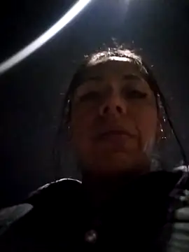 Snapshot of Karenn12 chatting on September 12, 2025, 4:01 am Karenn12 online show from September 12, 2025, 4:01 am