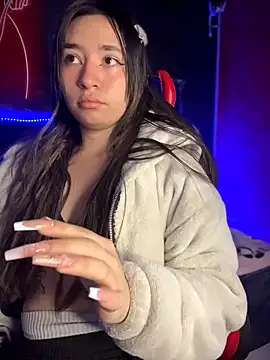 Sophie LS online show from November 26, 2025, 4:57 am