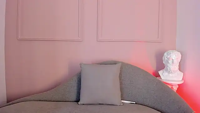 Snapshot of victoria_milann chatting on November 29, 2025, 3:26 pm victoria milann online show from November 29, 2025, 3:26 pm