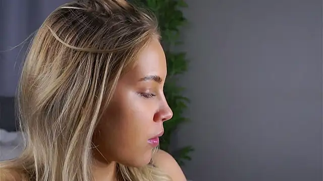 Snapshot of AftonConnett chatting on February 14, 2026, 1:13 am AftonConnett online show from February 14, 2026, 1:13 am