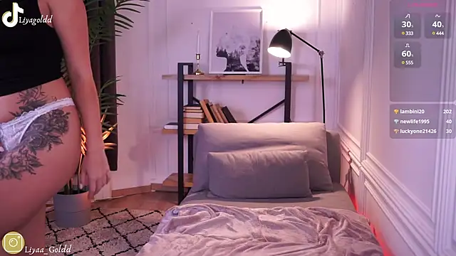 Snapshot of Liya_Gold_ chatting on December 4, 2024, 8:40 pm Liya Gold  online show from December 4, 2024, 8:40 pm