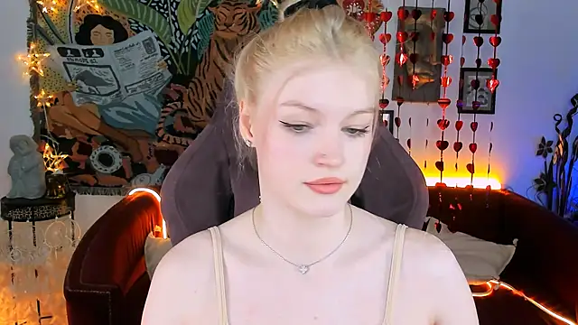 GraceGlamour online show from February 15, 2025, 8:11 am