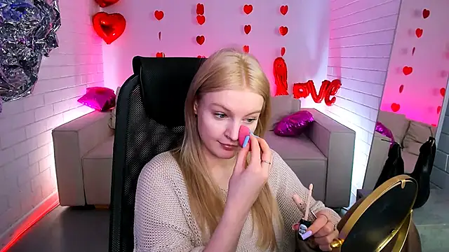 GraceGlamour online show from March 11, 2025, 11:23 am