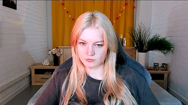 GraceGlamour online show from March 21, 2025, 5:11 am