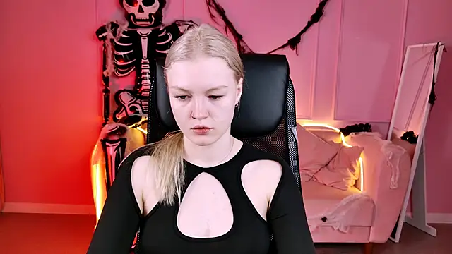 GraceGlamour online show from October 17, 2025, 5:10 am