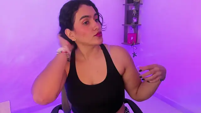 isabella aristi03 online show from October 1, 2025, 3:01 am