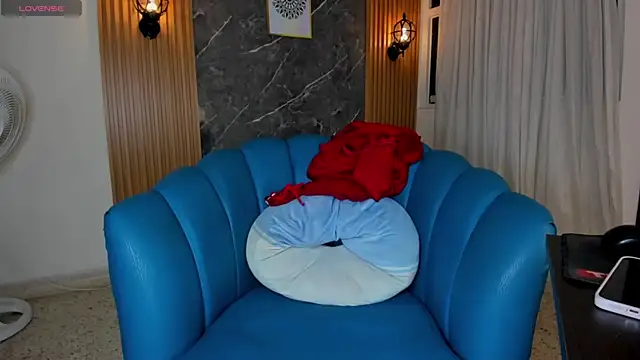 Snapshot of Julie_Markk chatting on February 12, 2026, 9:21 pm Julie Markk online show from February 12, 2026, 9:21 pm