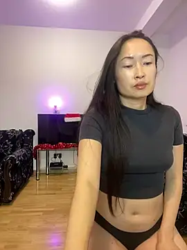 Snapshot of alana_liam chatting on January 8, 2025, 8:18 pm alana liam online show from January 8, 2025, 8:18 pm