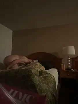 Snapshot of Redfurr69 chatting on December 12, 2024, 10:24 am Redfurr69 online show from December 12, 2024, 10:24 am