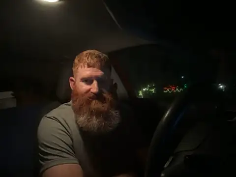 Snapshot of Redfurr69 chatting on December 13, 2024, 2:27 pm Redfurr69 online show from December 13, 2024, 2:27 pm