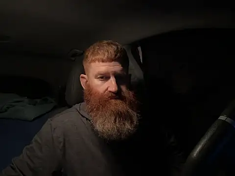 Snapshot of Redfurr69 chatting on December 15, 2024, 3:45 am Redfurr69 online show from December 15, 2024, 3:45 am