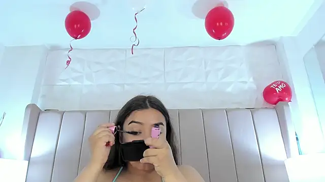 MollyBigBoobs12 online show from February 24, 2025, 8:03 pm