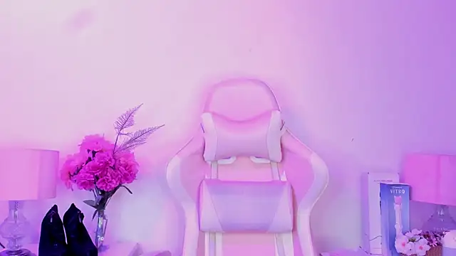 MollyBigBoobs12 online show from March 11, 2025, 8:09 pm