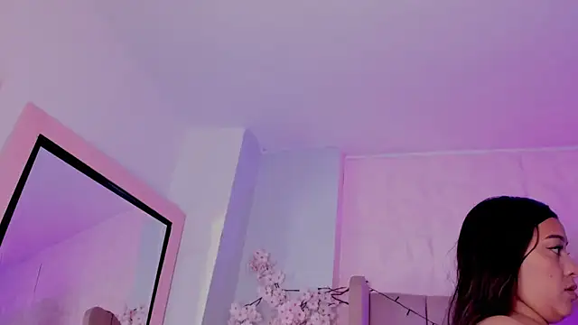 MollyBigBoobs12 online show from October 15, 2025, 8:31 pm