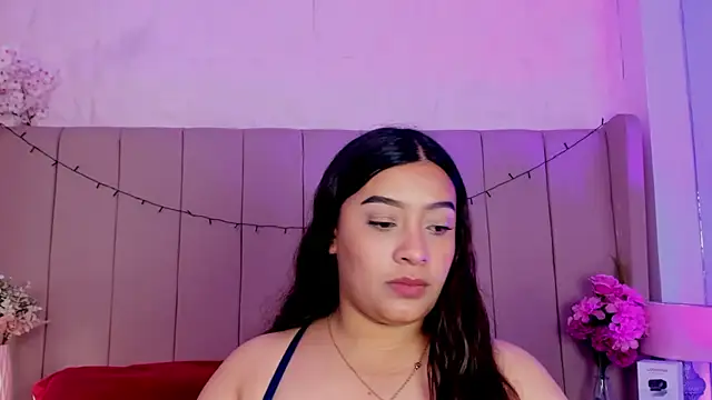 MollyBigBoobs12 online show from November 4, 2025, 8:30 pm