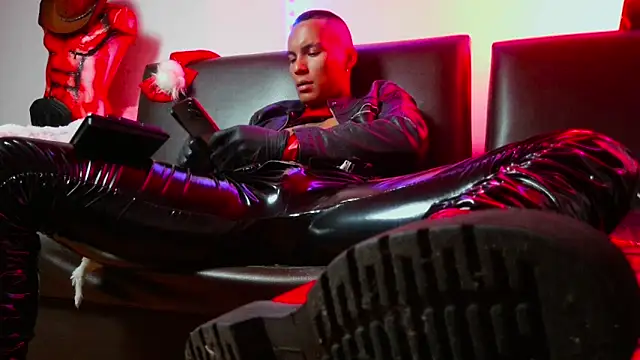 Leonnardo Jaramillo online show from December 21, 2024, 12:38 pm