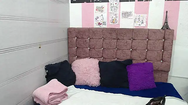 sara caplerx online show from October 6, 2025, 2:03 pm